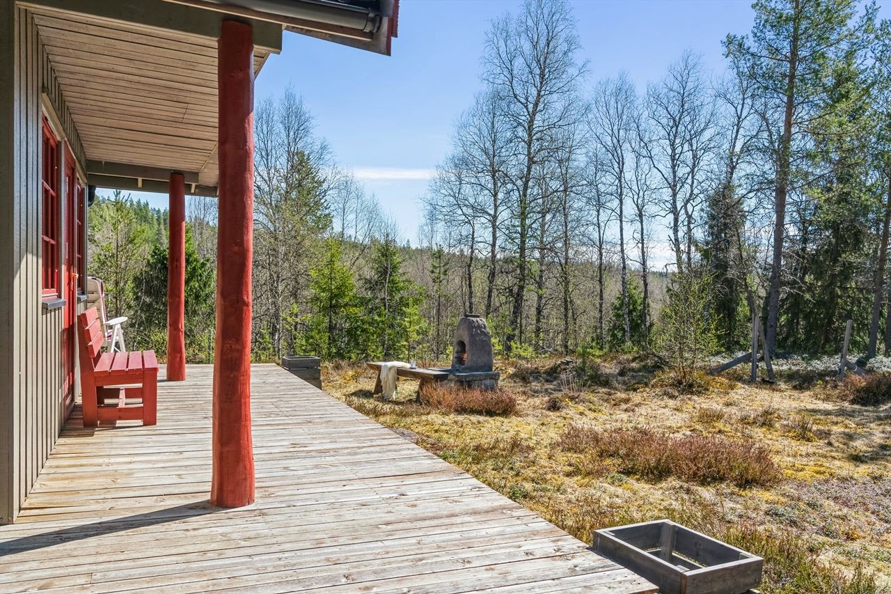 Terrasse med dels takoverbygg mot syd Galleribilde