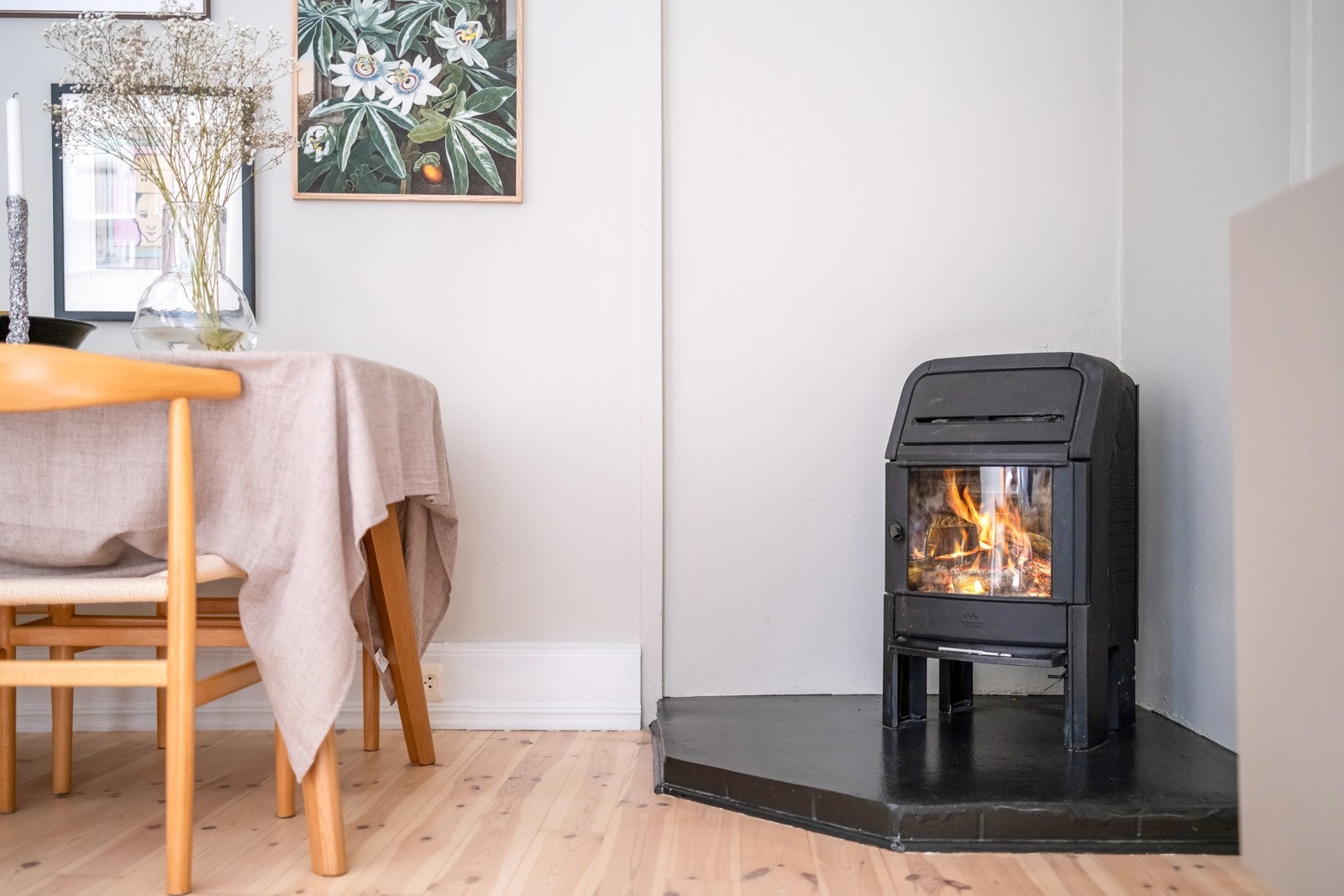 En lekker vedovn gir lun varme på de kalde dagene. Galleribilde
