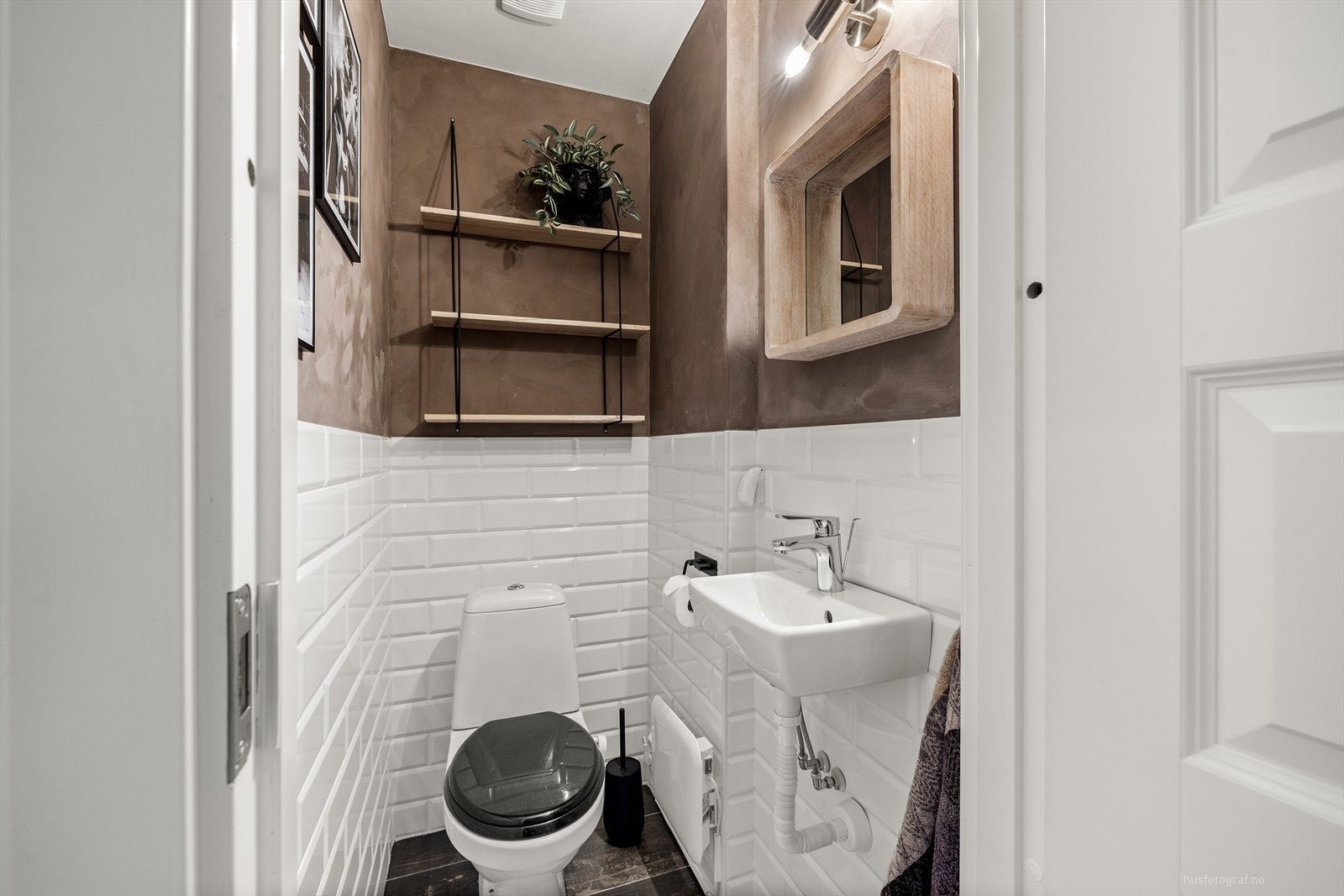 Separat toalett rom. Galleribilde