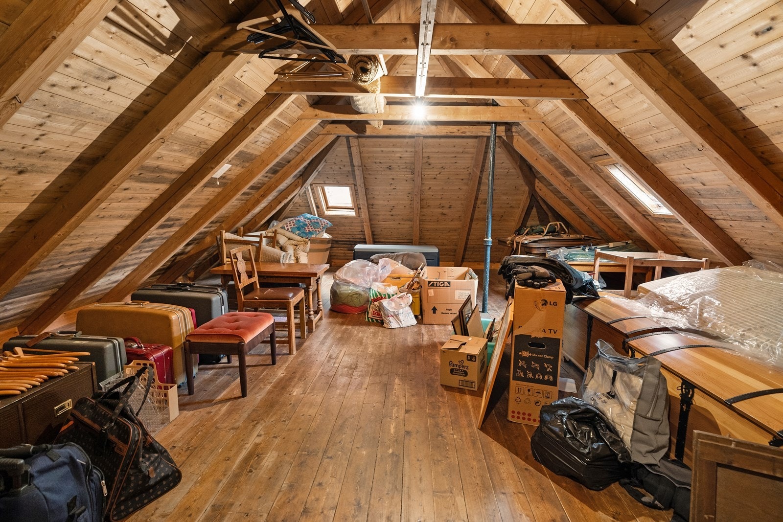 Uinnredet loft Galleribilde