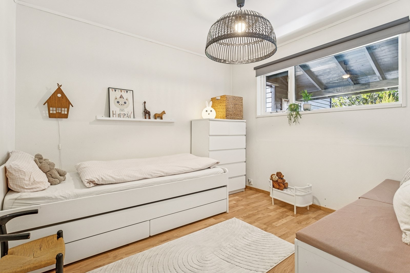 Ellers er det god plass til både seng og ønsket garderobeløsning på alle soverommene. Galleribilde