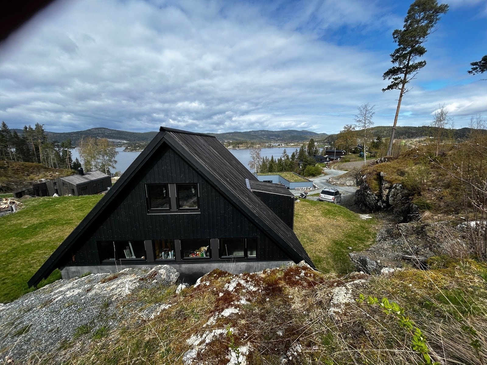 Fasade bak Galleribilde