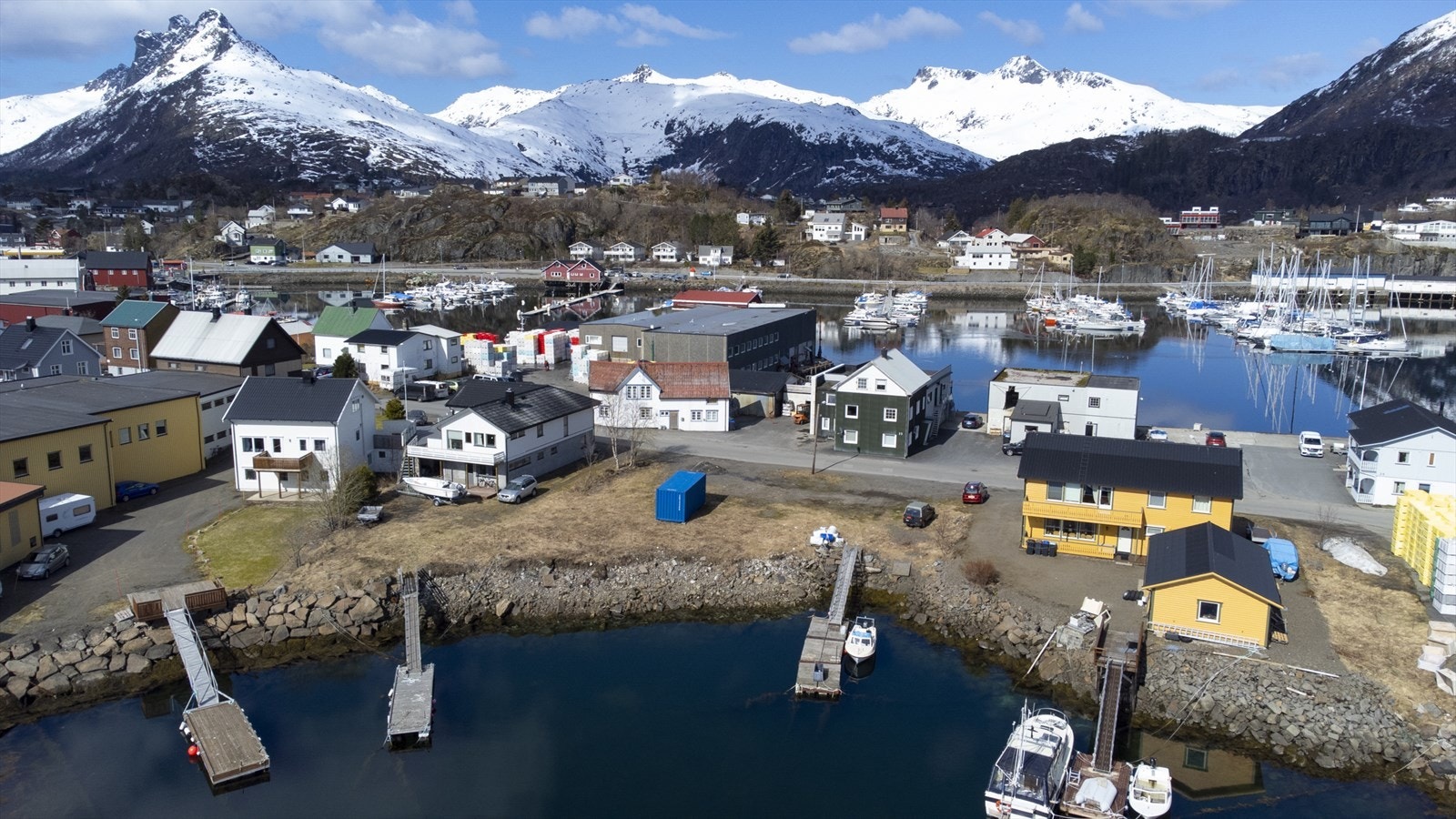 Sjelden at det er sjøtomt i Svolvær til salgs Galleribilde