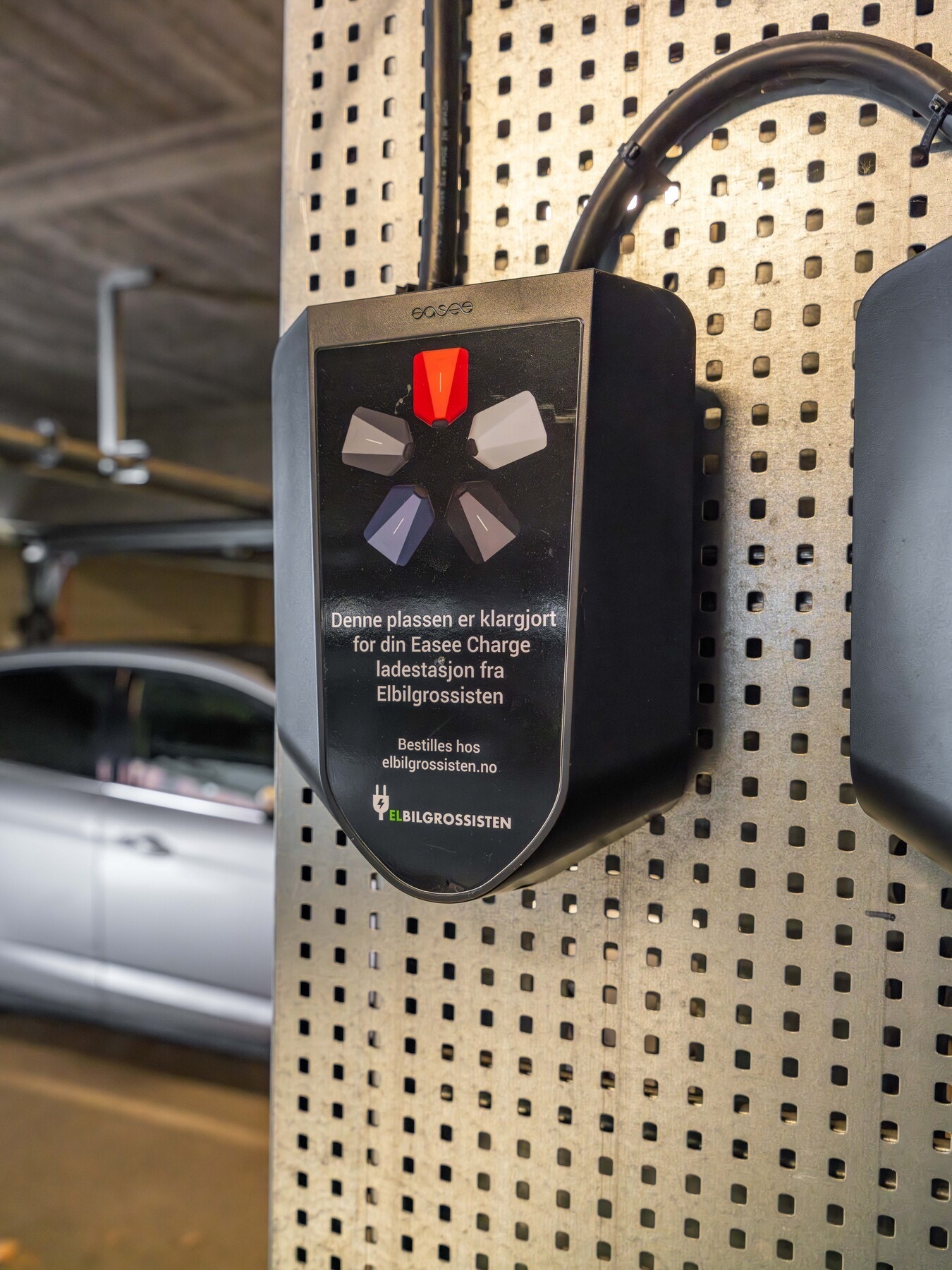 Alt er klargjort for installasjon av lader. Galleribilde