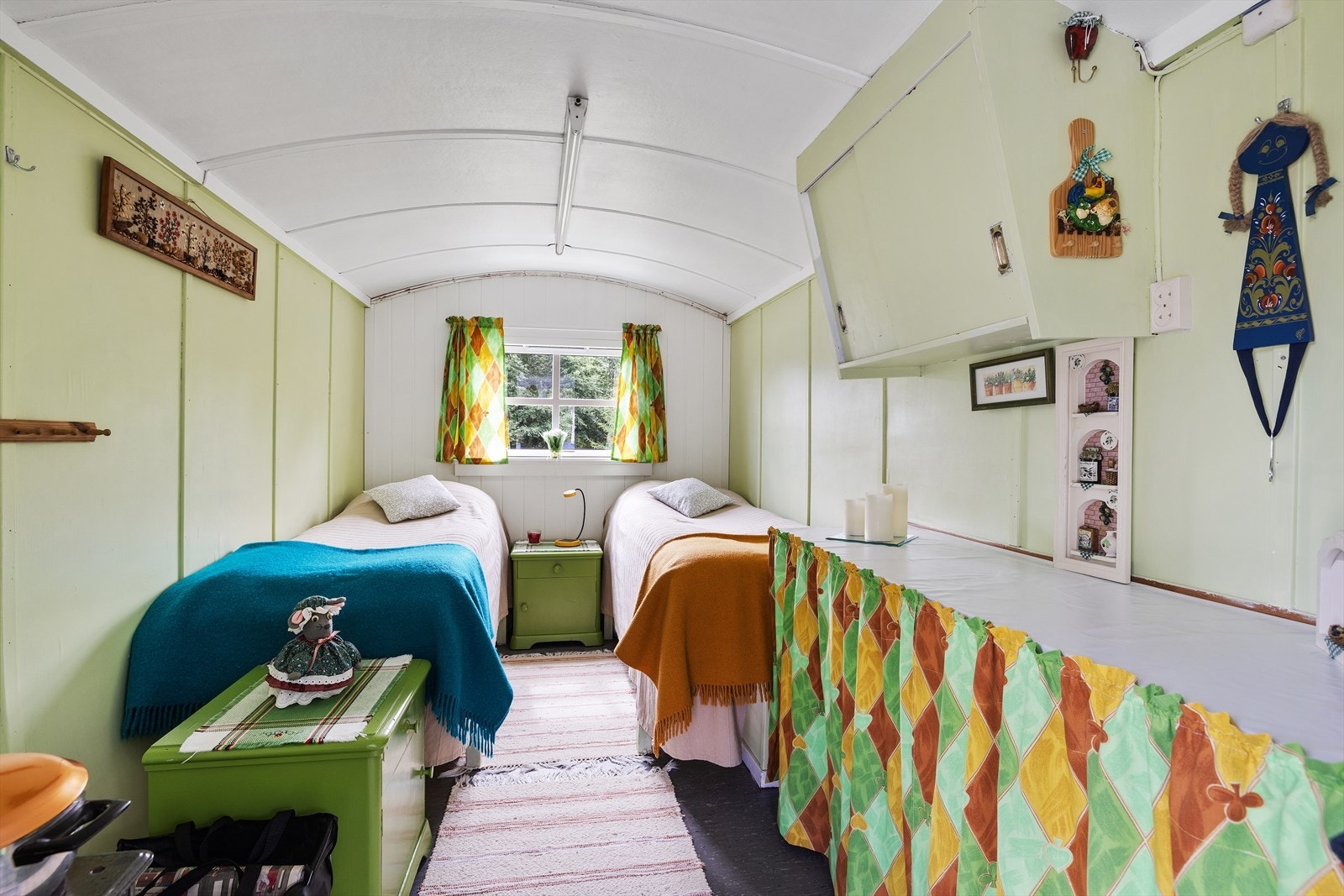 Eldre Moelvenbrakke. Stilig rom! Galleribilde