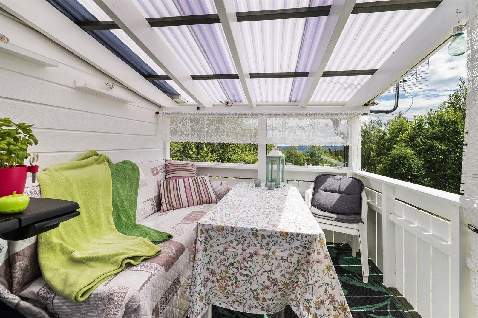 Hyggelig overbygget terrasse. Galleribilde