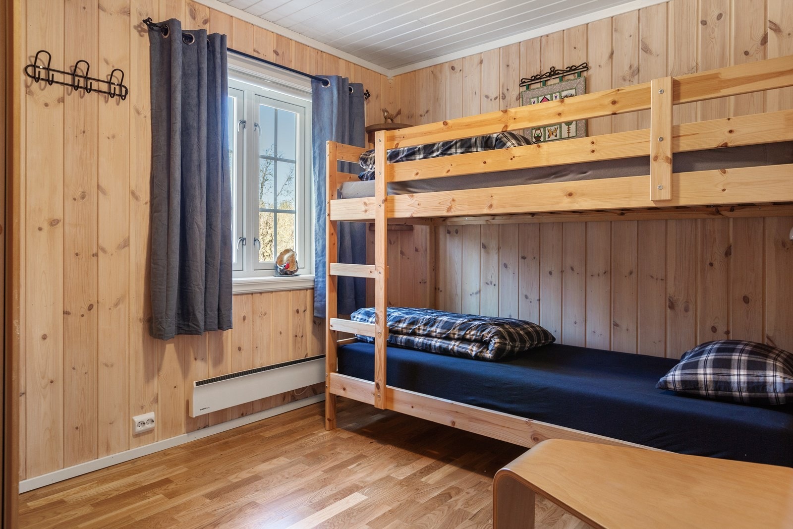 Soverom 2 innredet med køyeseng. Galleribilde