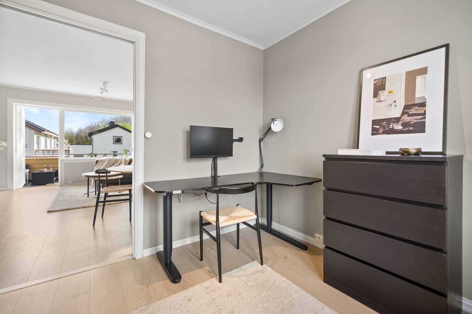 Soverom 2 er på ca. 7,5kvm med god plass til ønskelig møblement. Galleribilde