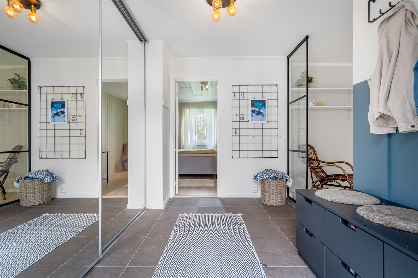 Entre/gang 1.etg Galleribilde