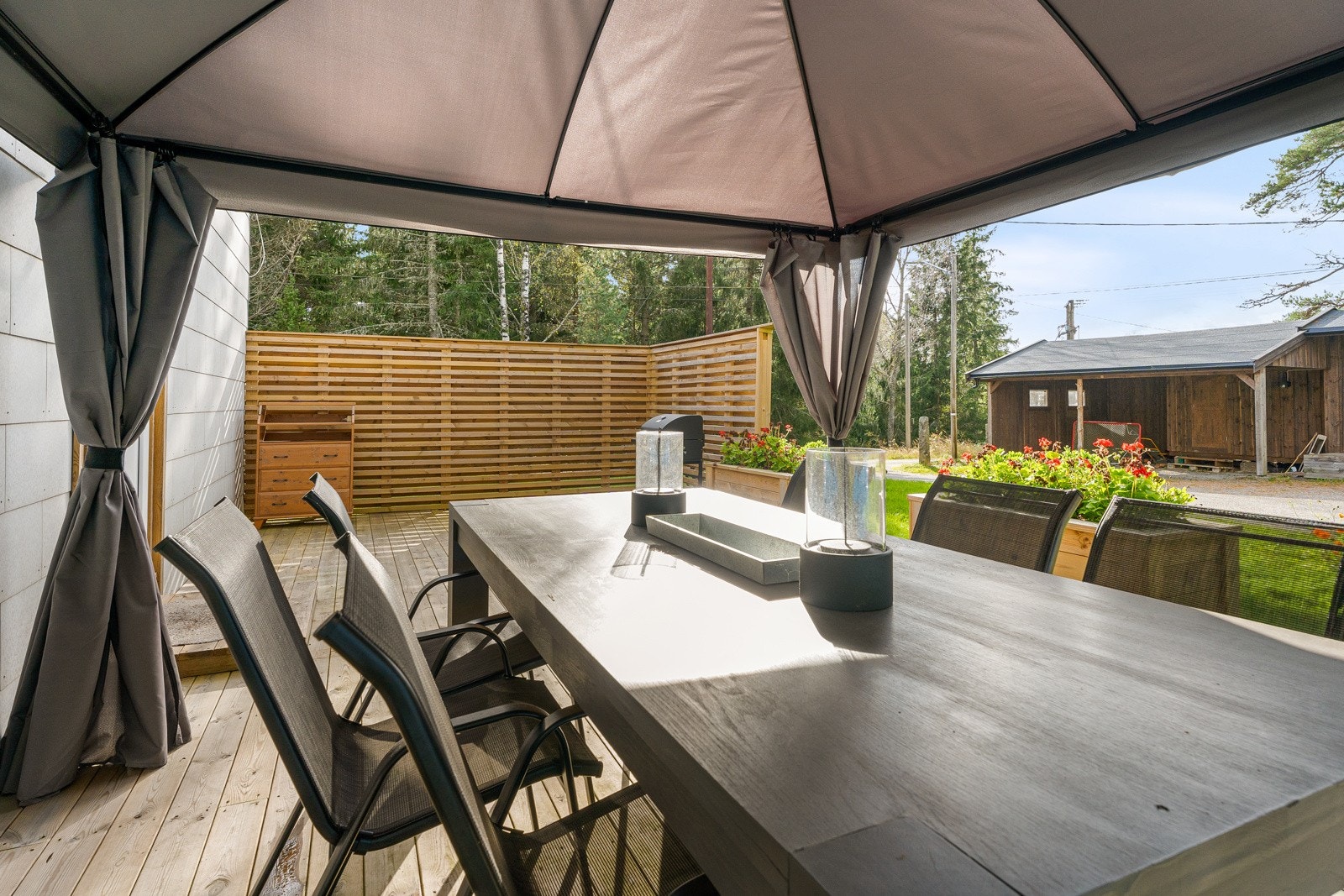 Romslig terrasse på ca. 35 kvm. Galleribilde