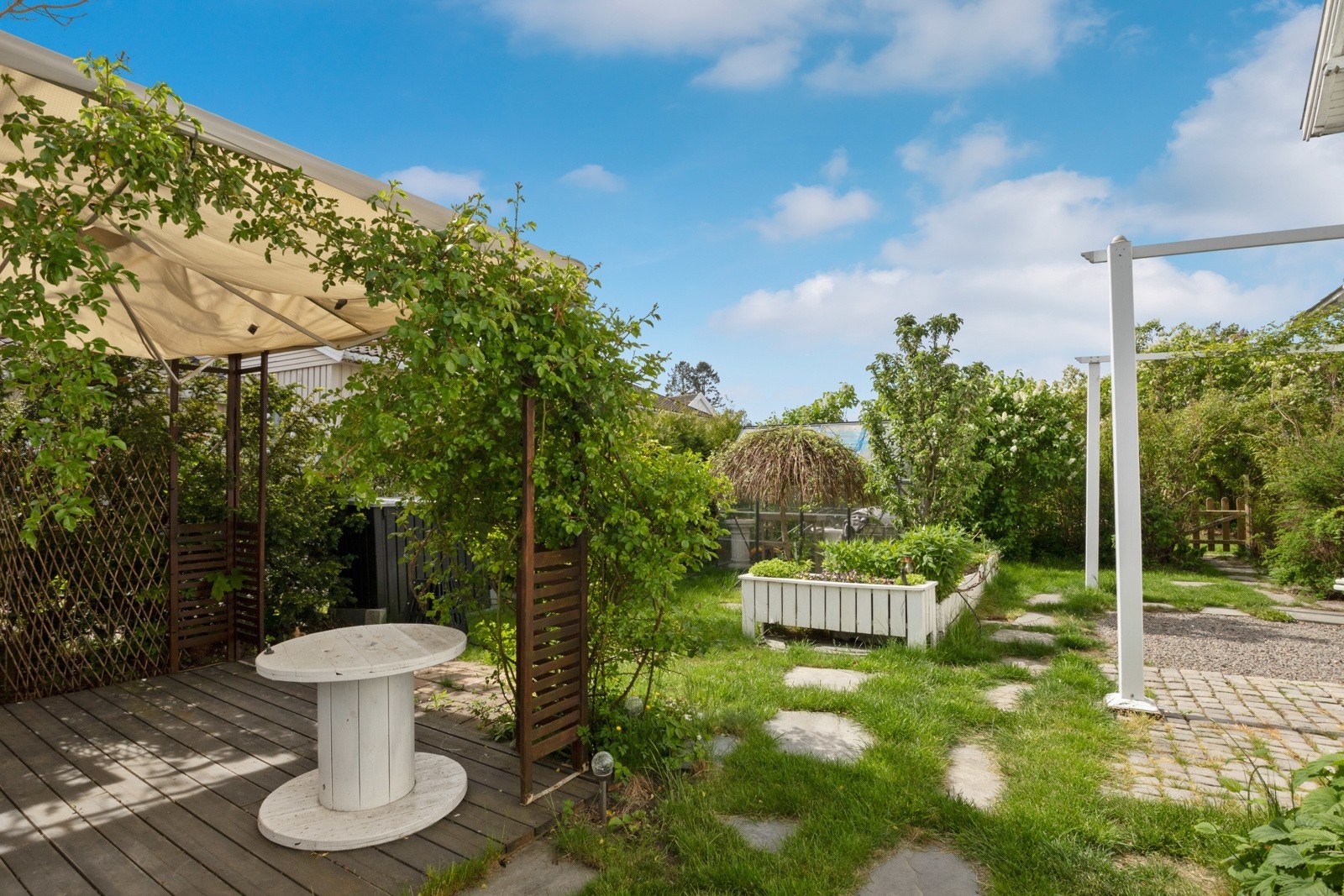 Området er landlig og tilbaketrukket fra sentrum, samtidig som det er kort vei til alle fasiliteter. Galleribilde