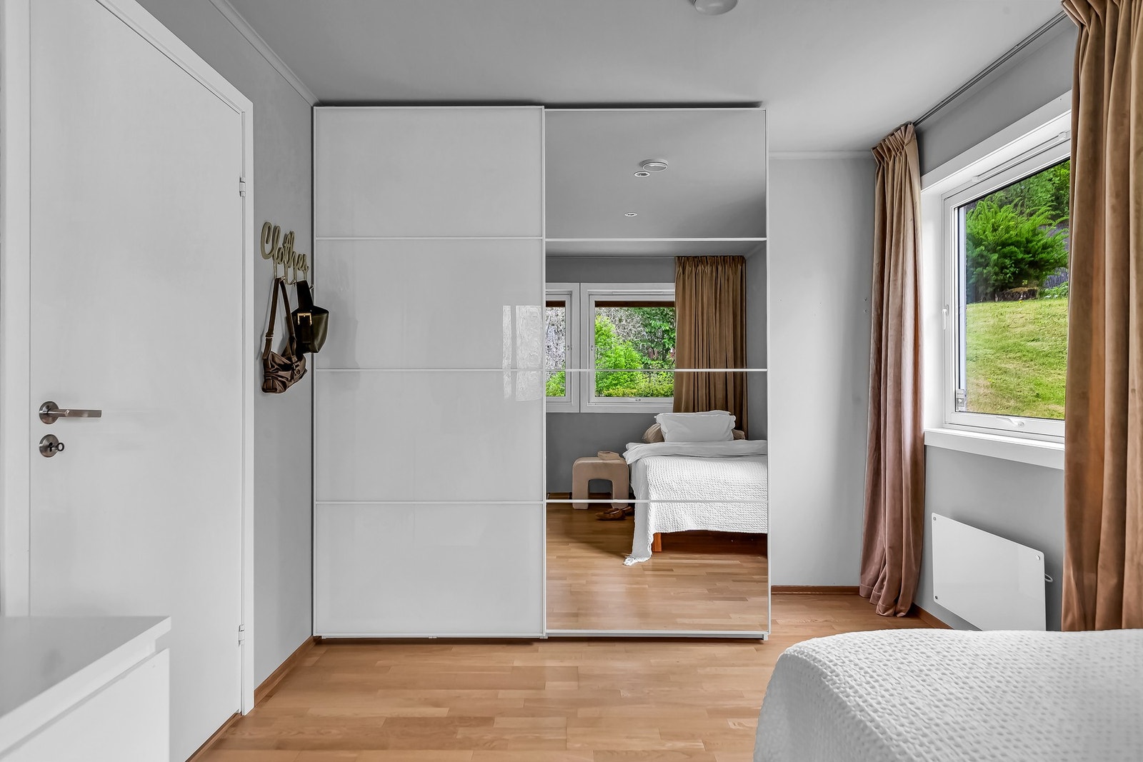 Her er det mulighet for fleksibel innredning og rommene kan enkelt tilpasses families behov. Galleribilde