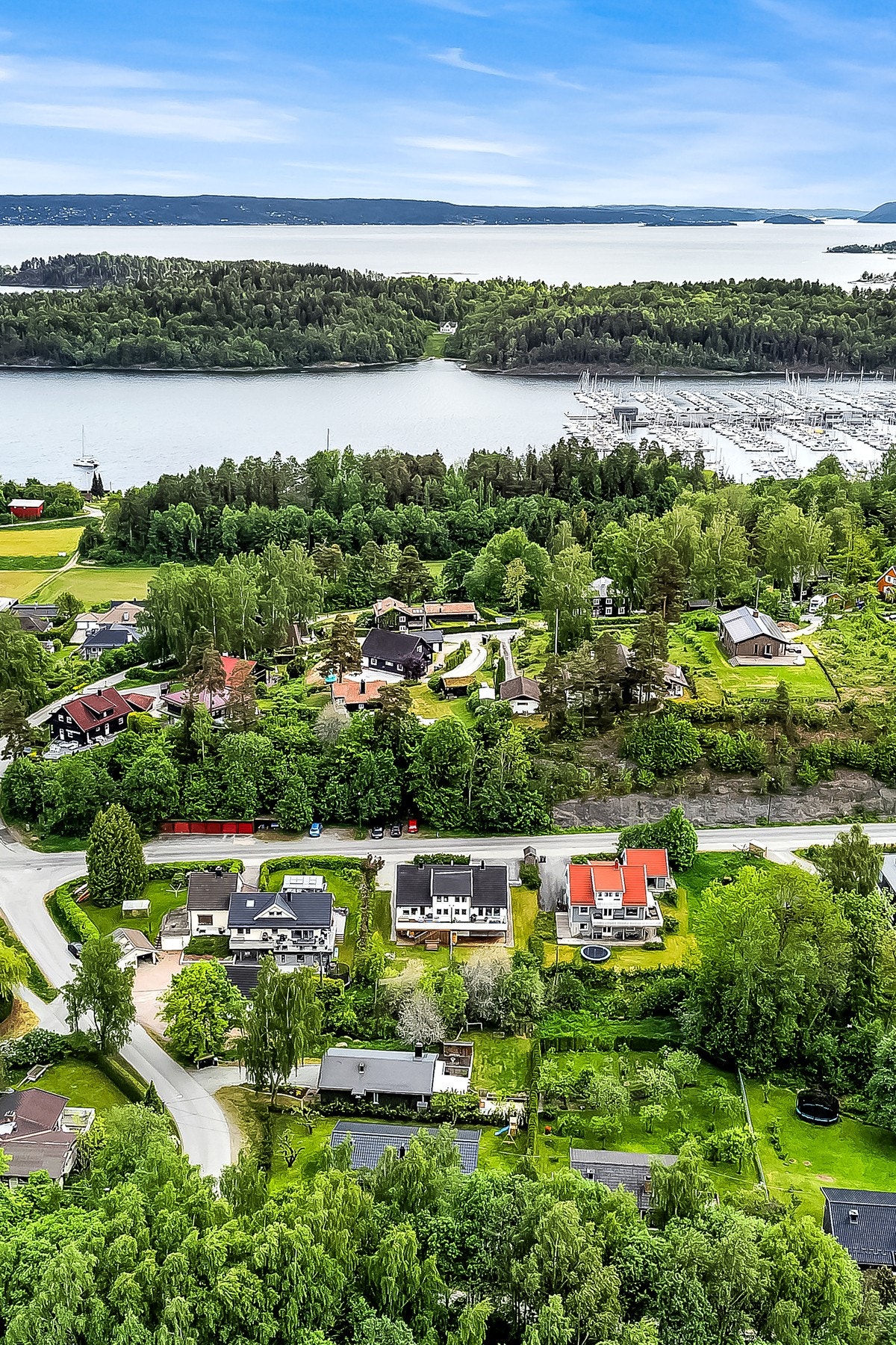 Bo med nærhet til både sjøen og marka! Galleribilde