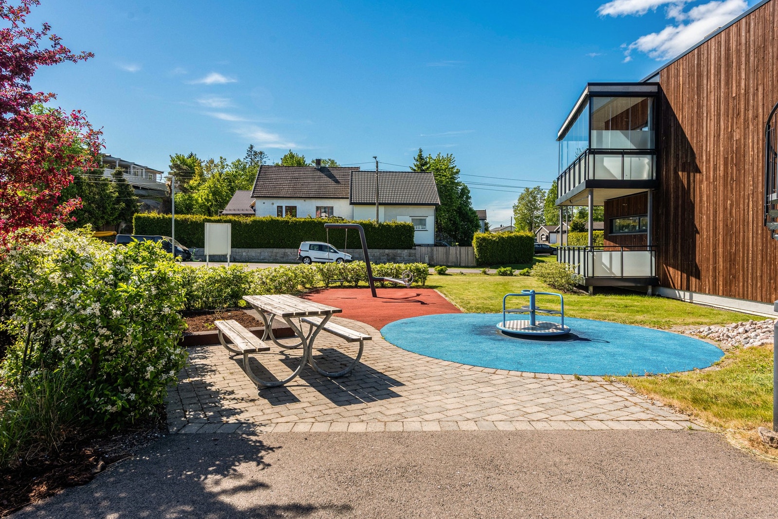 Lekeplass for barn og barnebarn Galleribilde