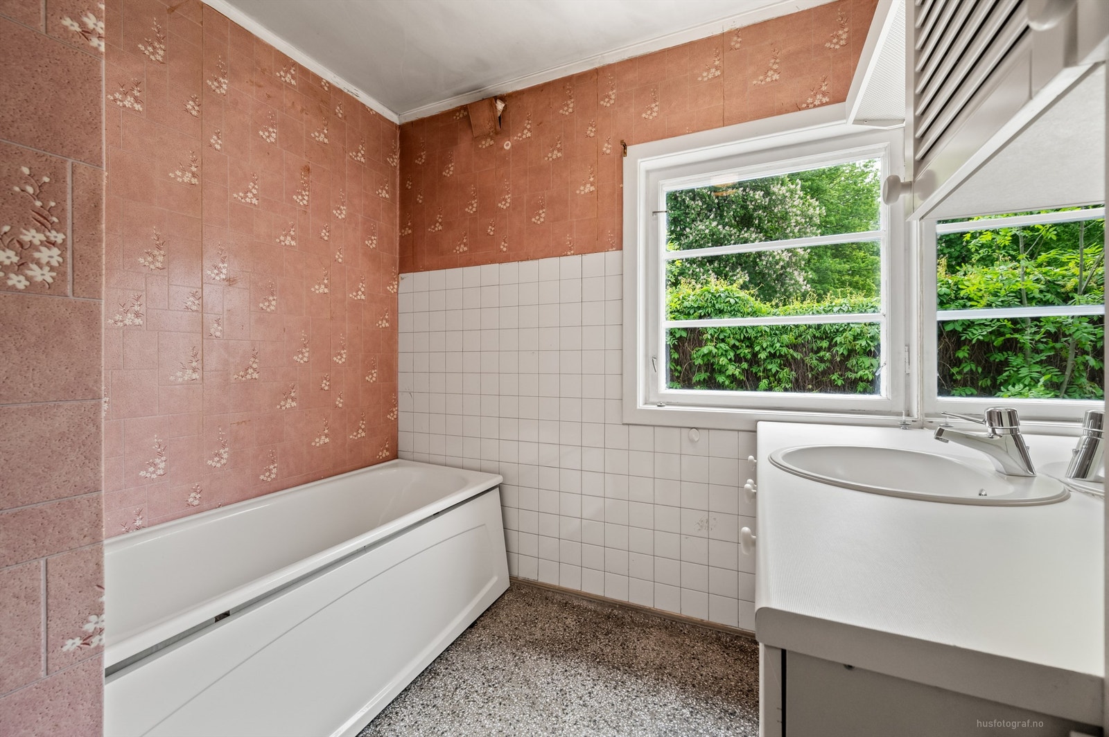 Bad i 1. etasje Galleribilde