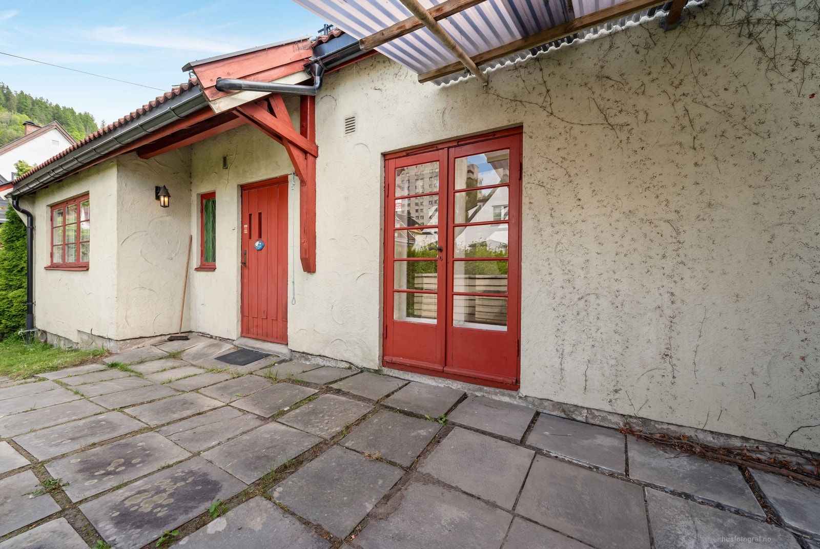 Lun hellelagt platting på ca. 21 kvm Galleribilde