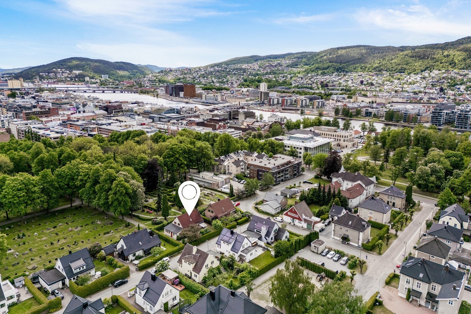 Tilbaketrukket byområde i et av Drammens mest idylliske boligstrøk Galleribilde