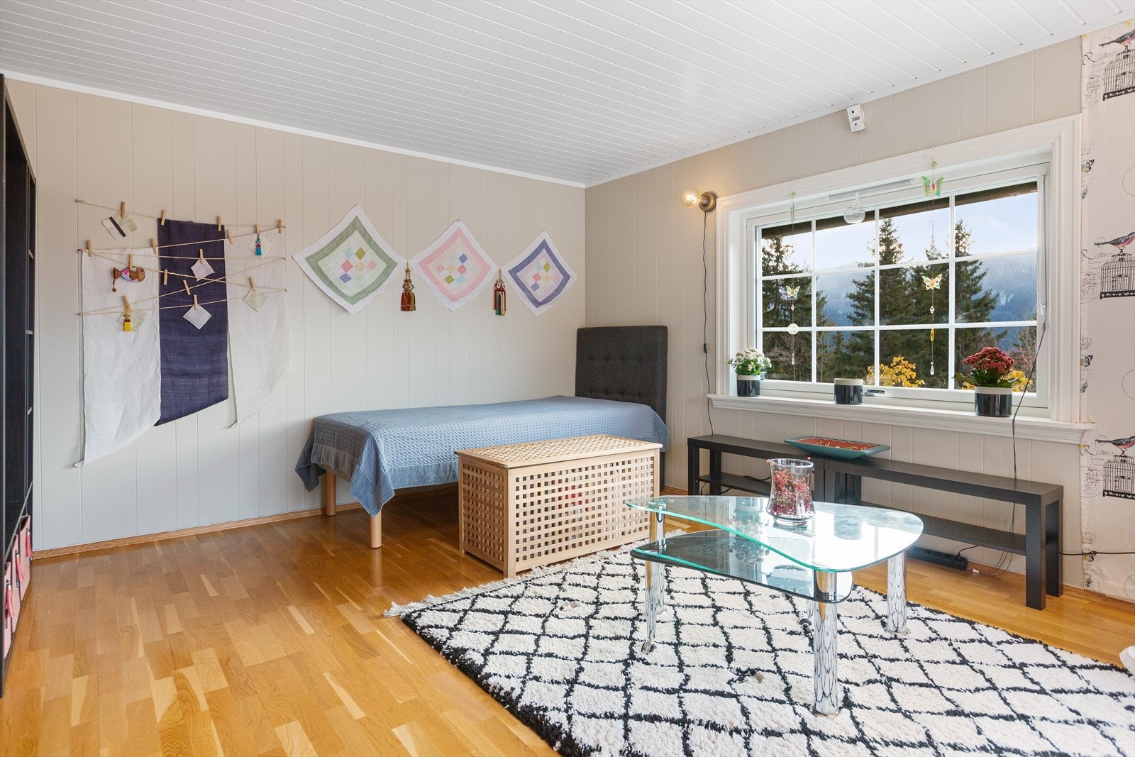 I stuen er det plass til sofagruppe. Galleribilde