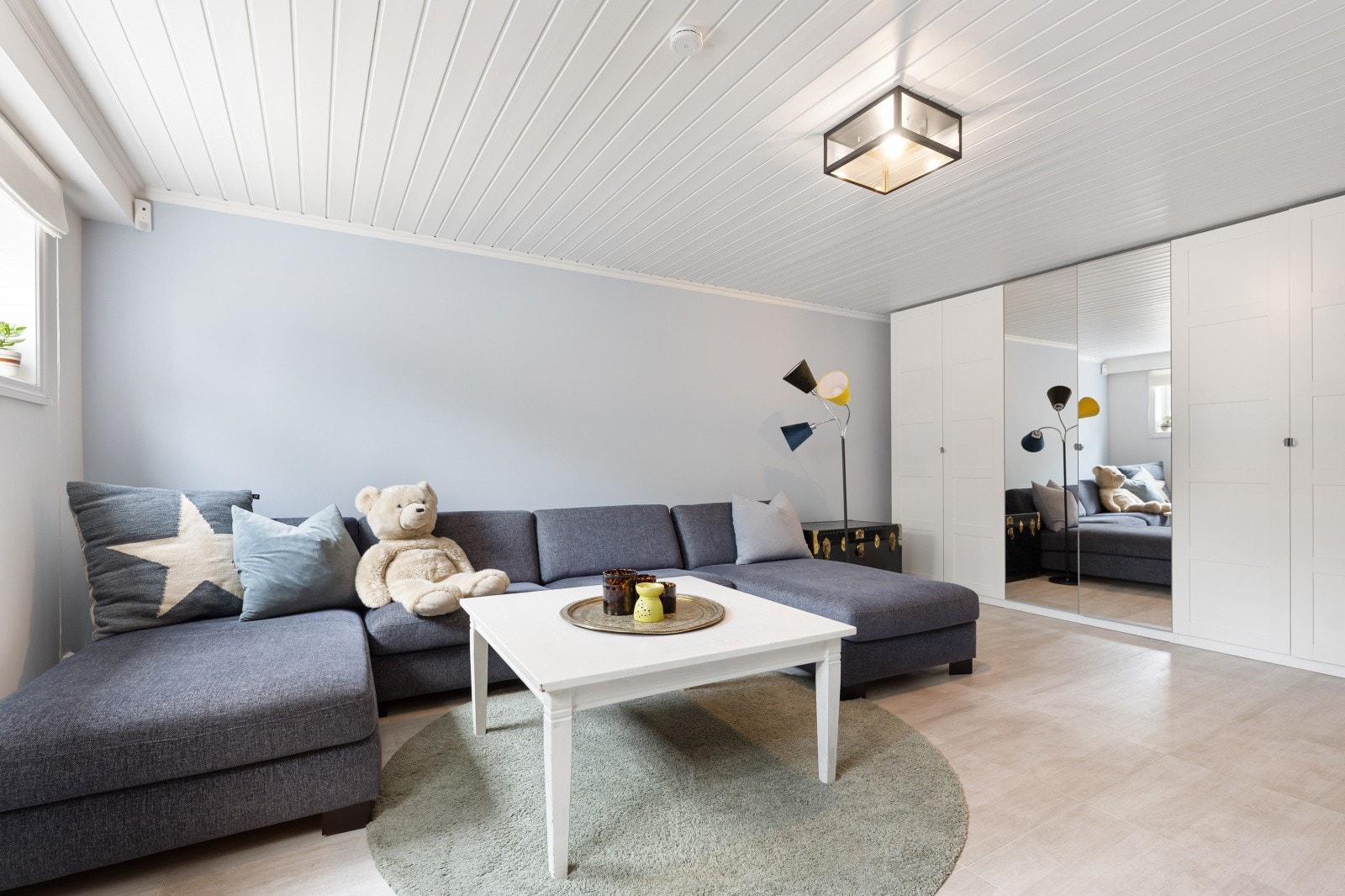 Kjellerstue i hoveddelen. Galleribilde