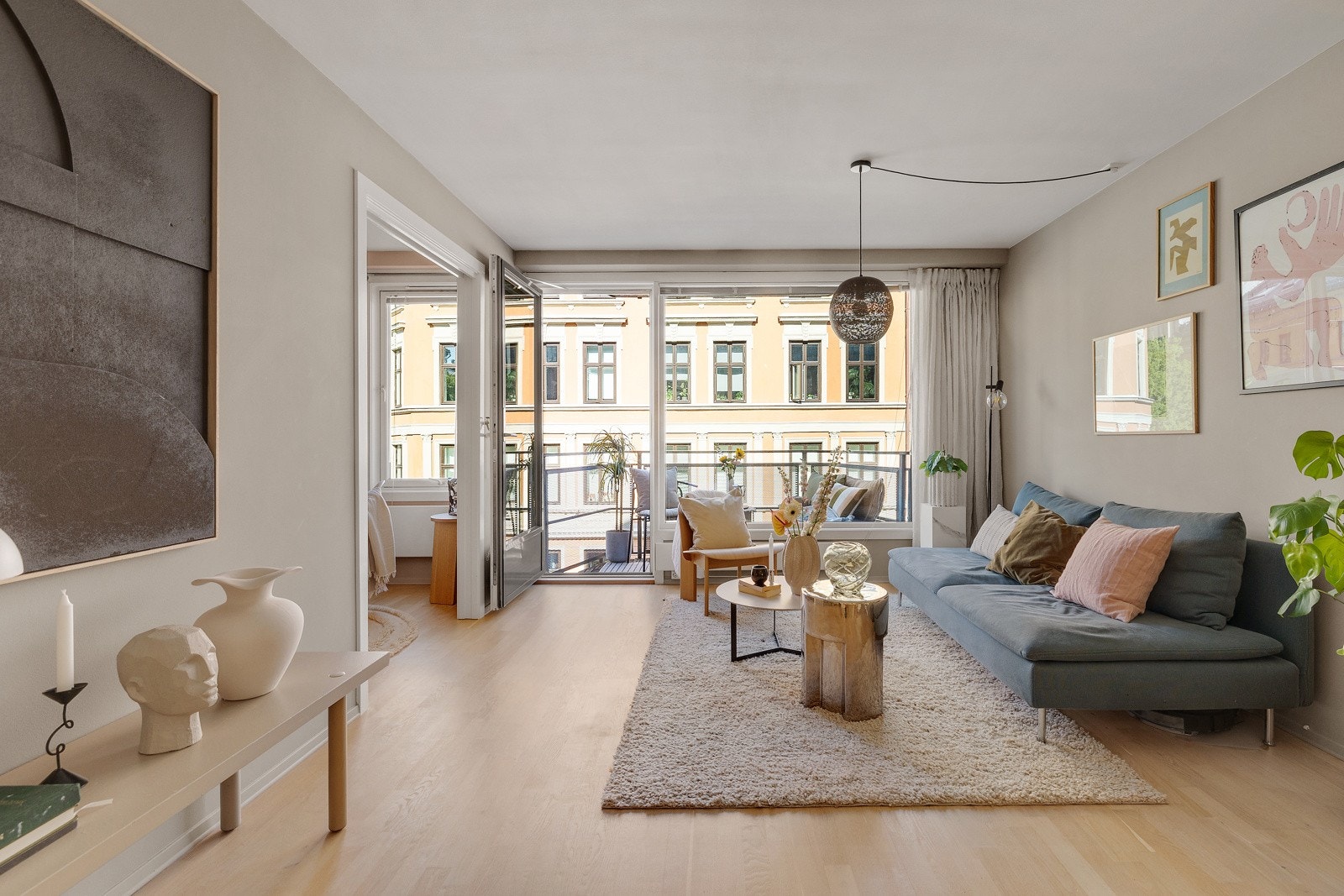 Leiligheten har en romslig og smart planløsning. Galleribilde