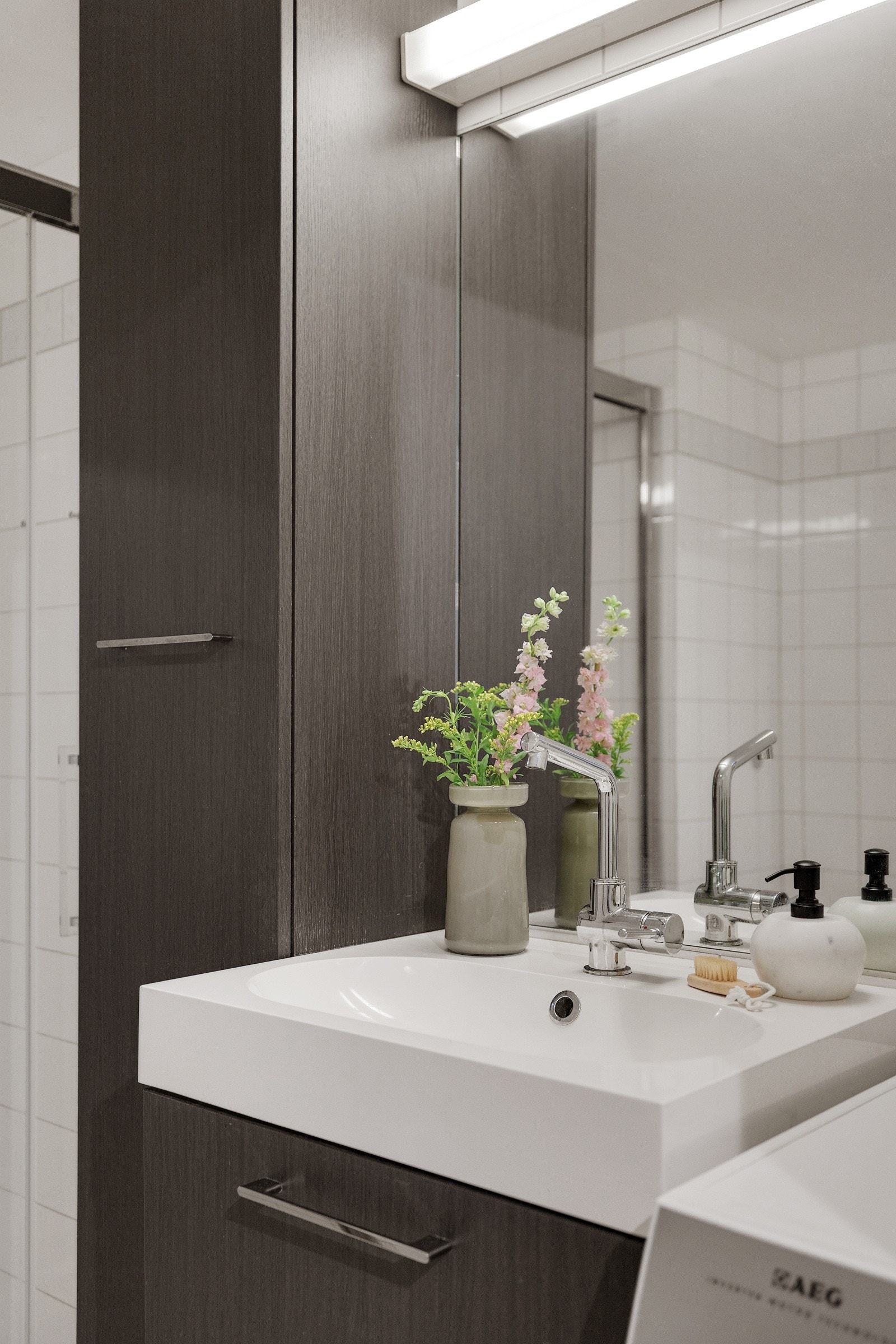 Servant- og veggskap ble installert i 2016. Galleribilde