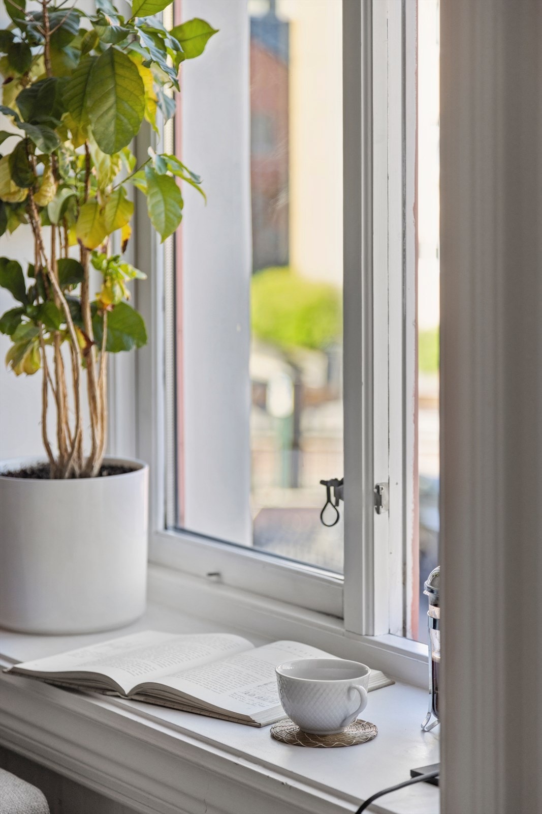 Dype vinduskarmer. Galleribilde