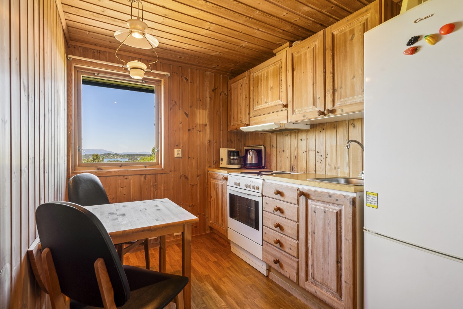 Heltre kjøkkeninnredning Galleribilde