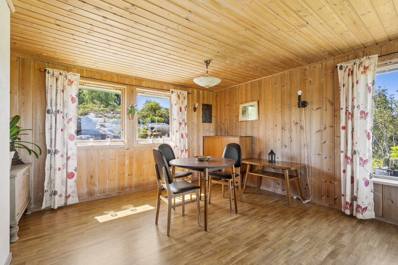 Romslig stue Galleribilde