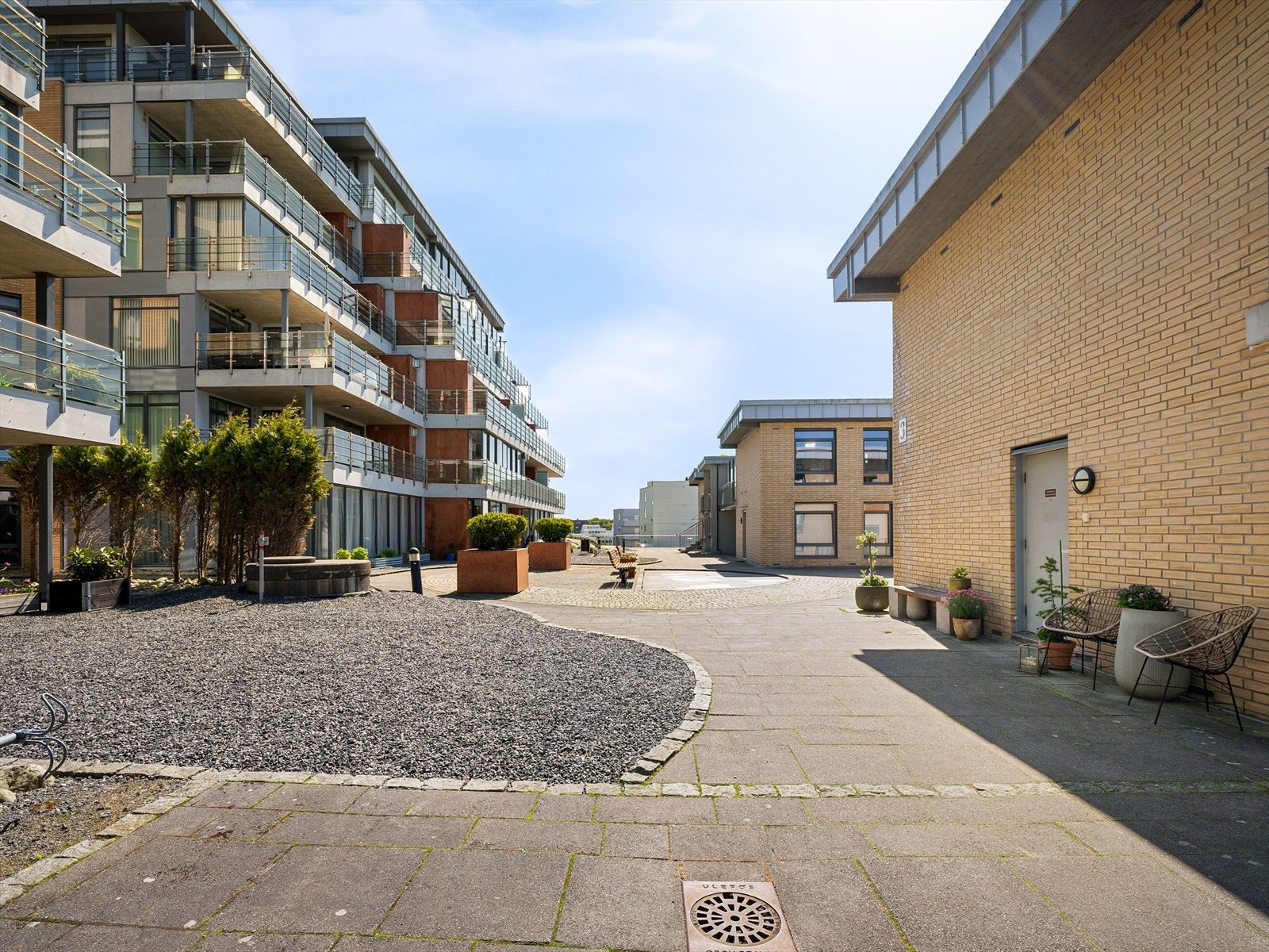 Pent opparbeidet uteområde. Galleribilde