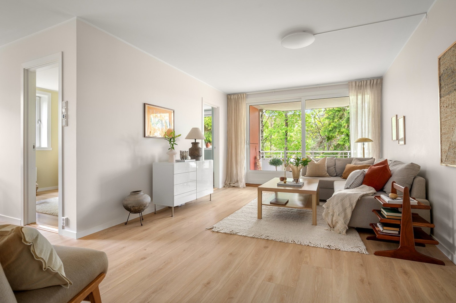 Velkommen til Henrik Sørensens vei 32, presentert av Nini Tran v/EIE Eiendomsmegling! Galleribilde