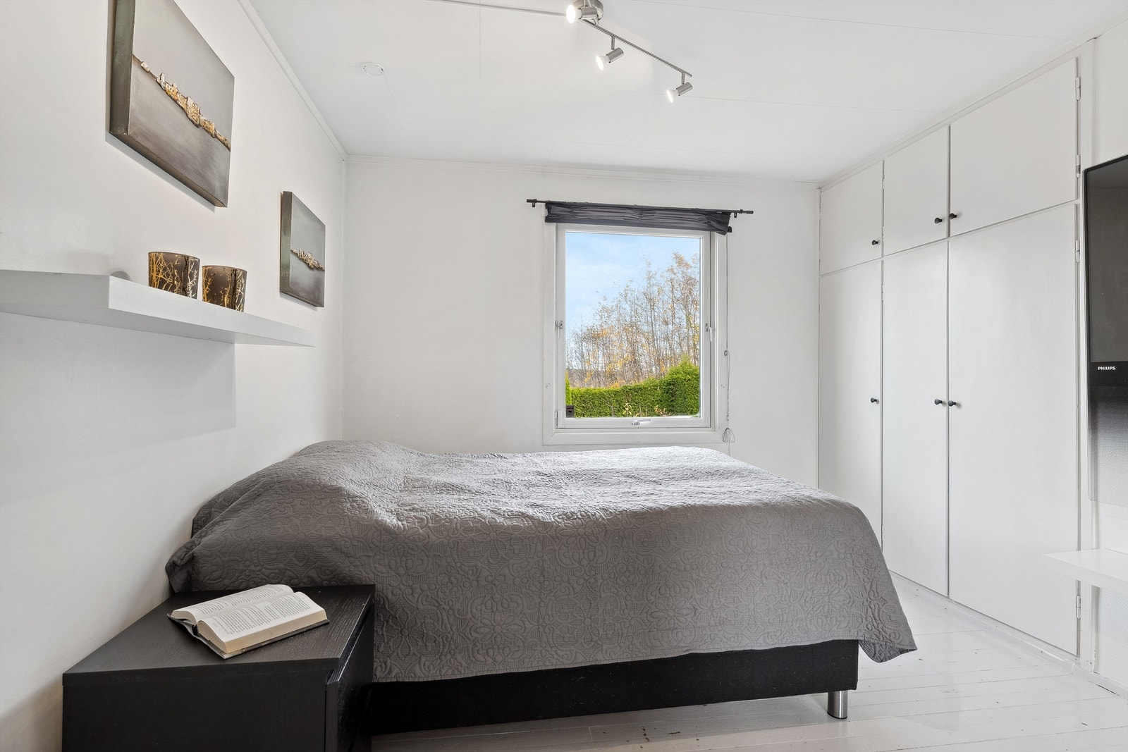 Leiligheten består av to lyse og romslige soverom. Galleribilde