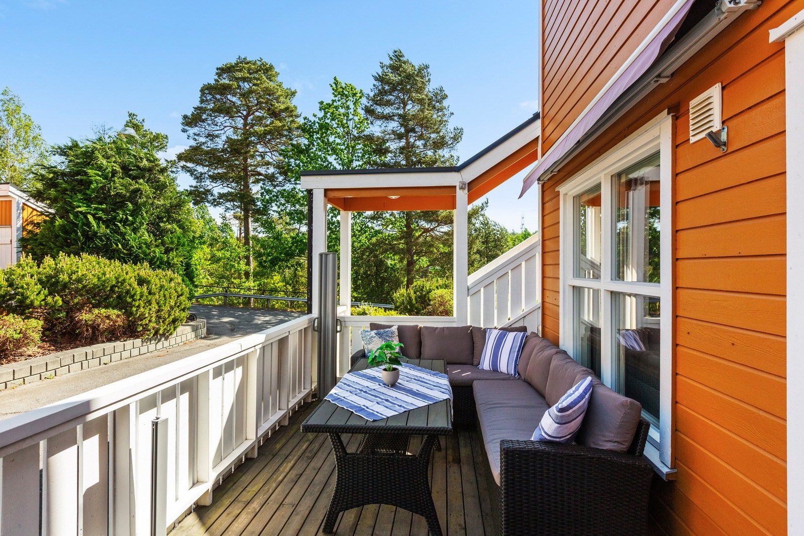 Dette er en bolig som passer perfekt for deg som ønsker en moderne, lettstelt leilighet i et hyggelig bomiljø Galleribilde