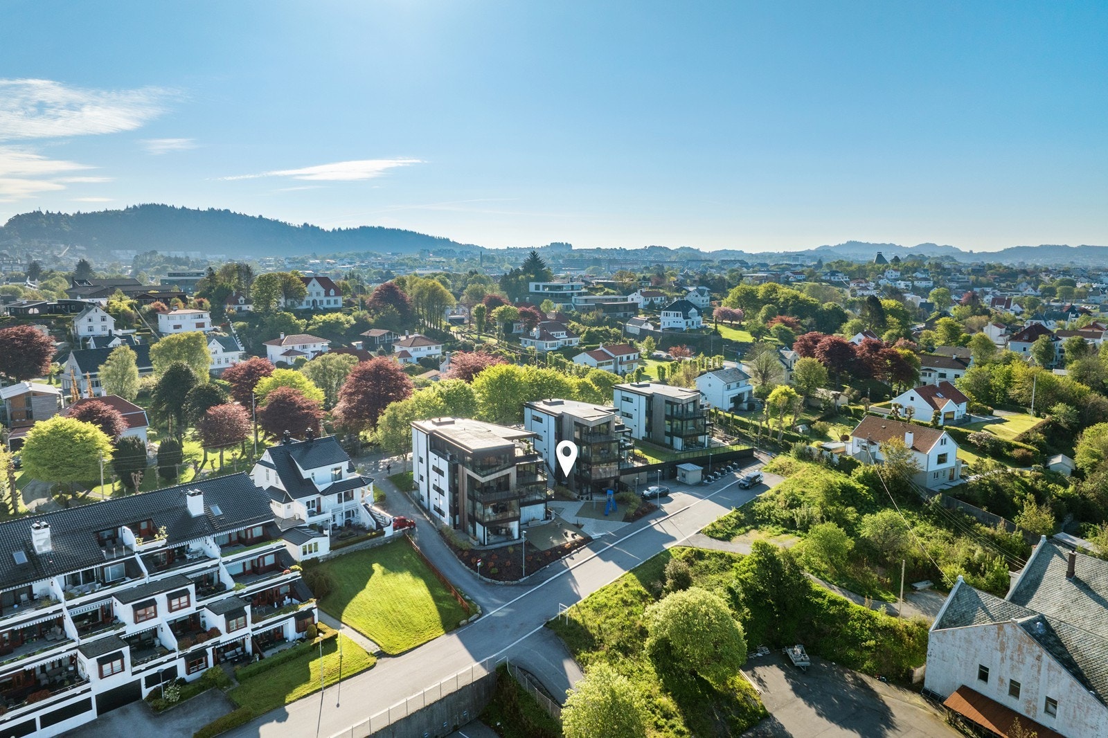 Beliggenhet midt i det flotte villastrøket i Salhusvegen Galleribilde