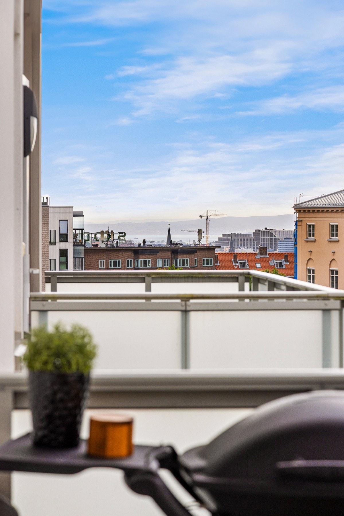 Fra balkongen er det sjøgløtt! Galleribilde