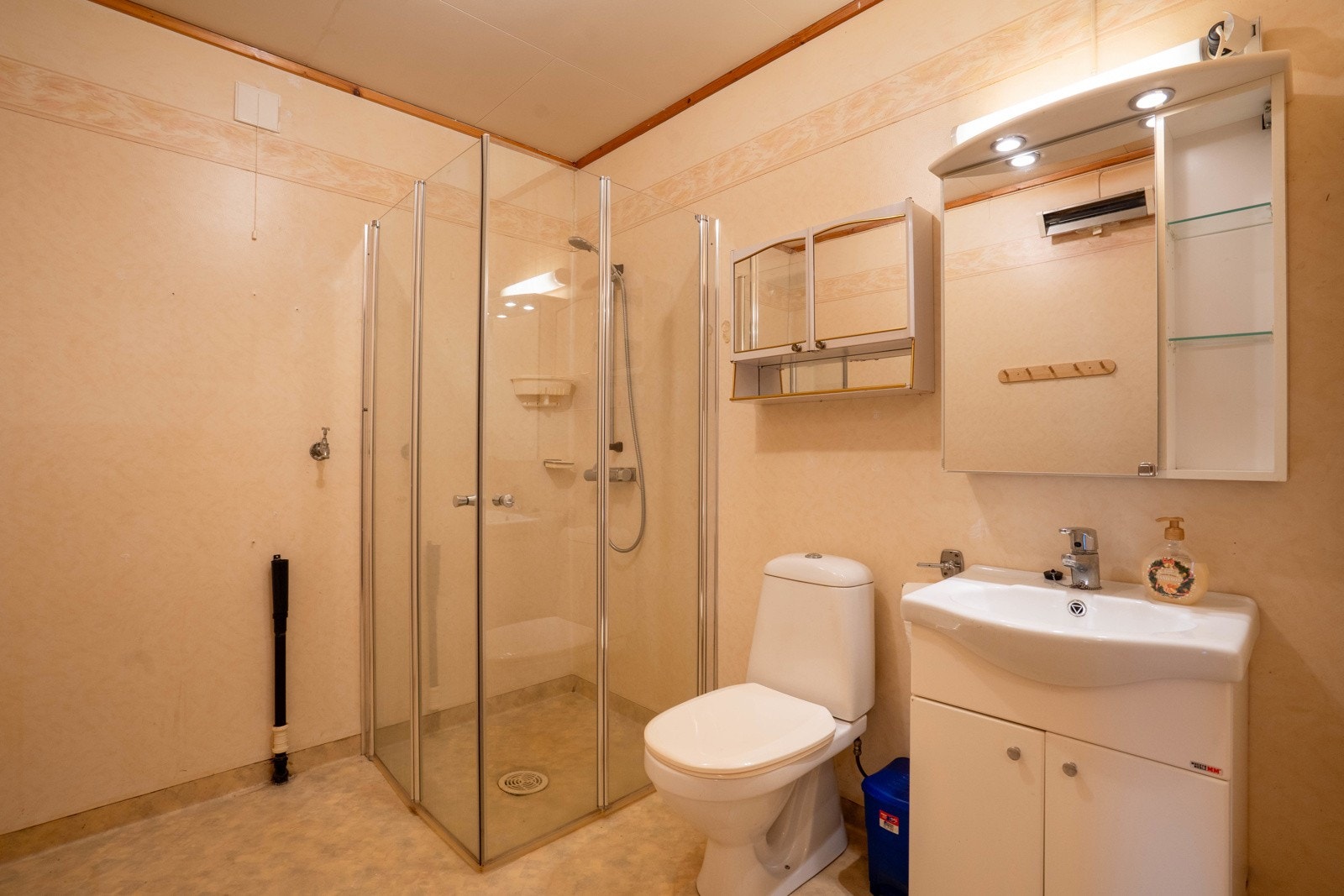 Badet Galleribilde