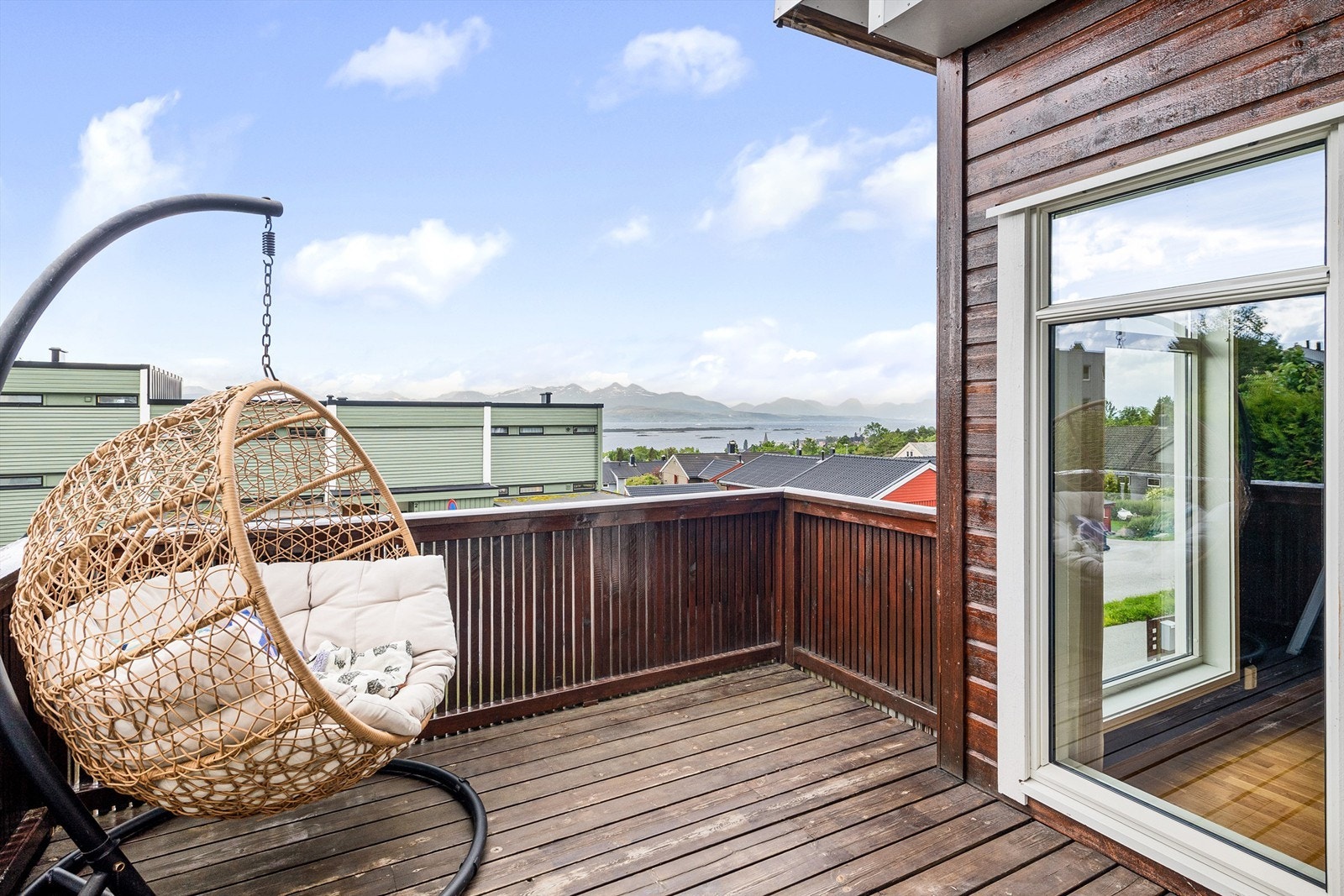 Velkommen til flotte Granlia 1B! Presentert av Møremegling v/Håvard Straumsheim Galleribilde