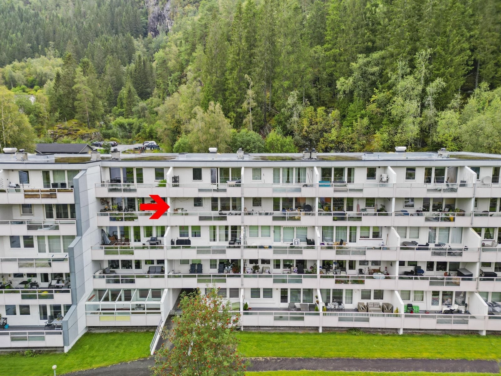 Leiligheten ligger i 4.etg. - adkomst via innvendig trapp Galleribilde