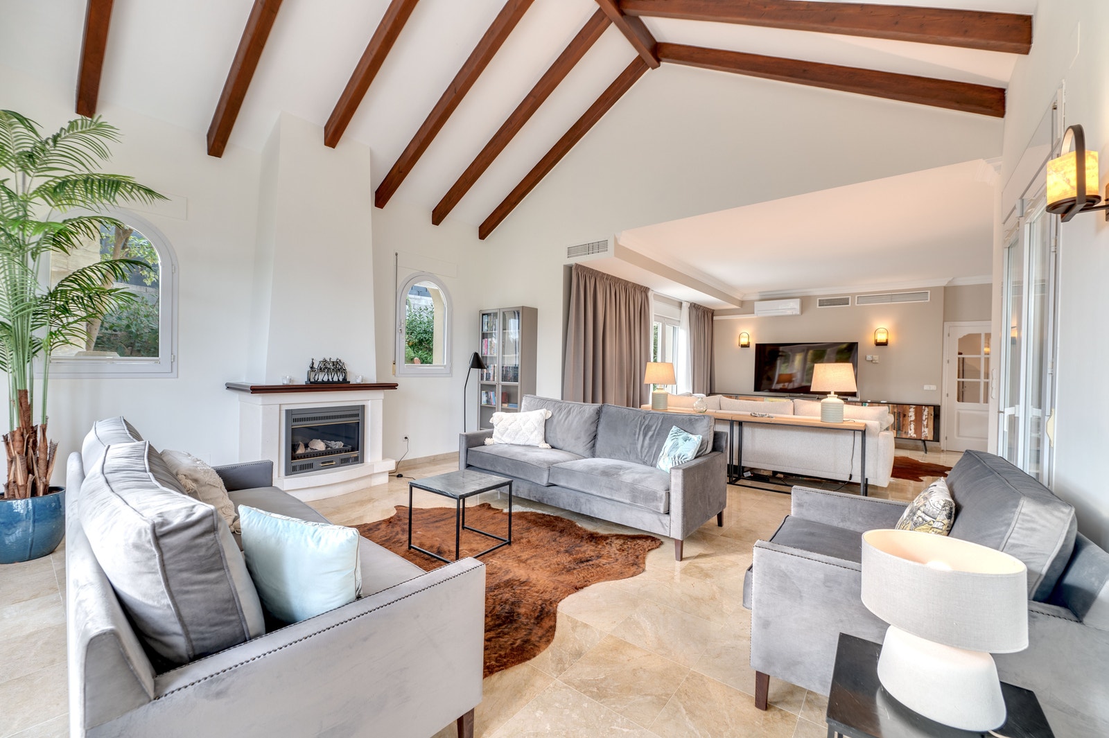 Flott takhøyde Galleribilde