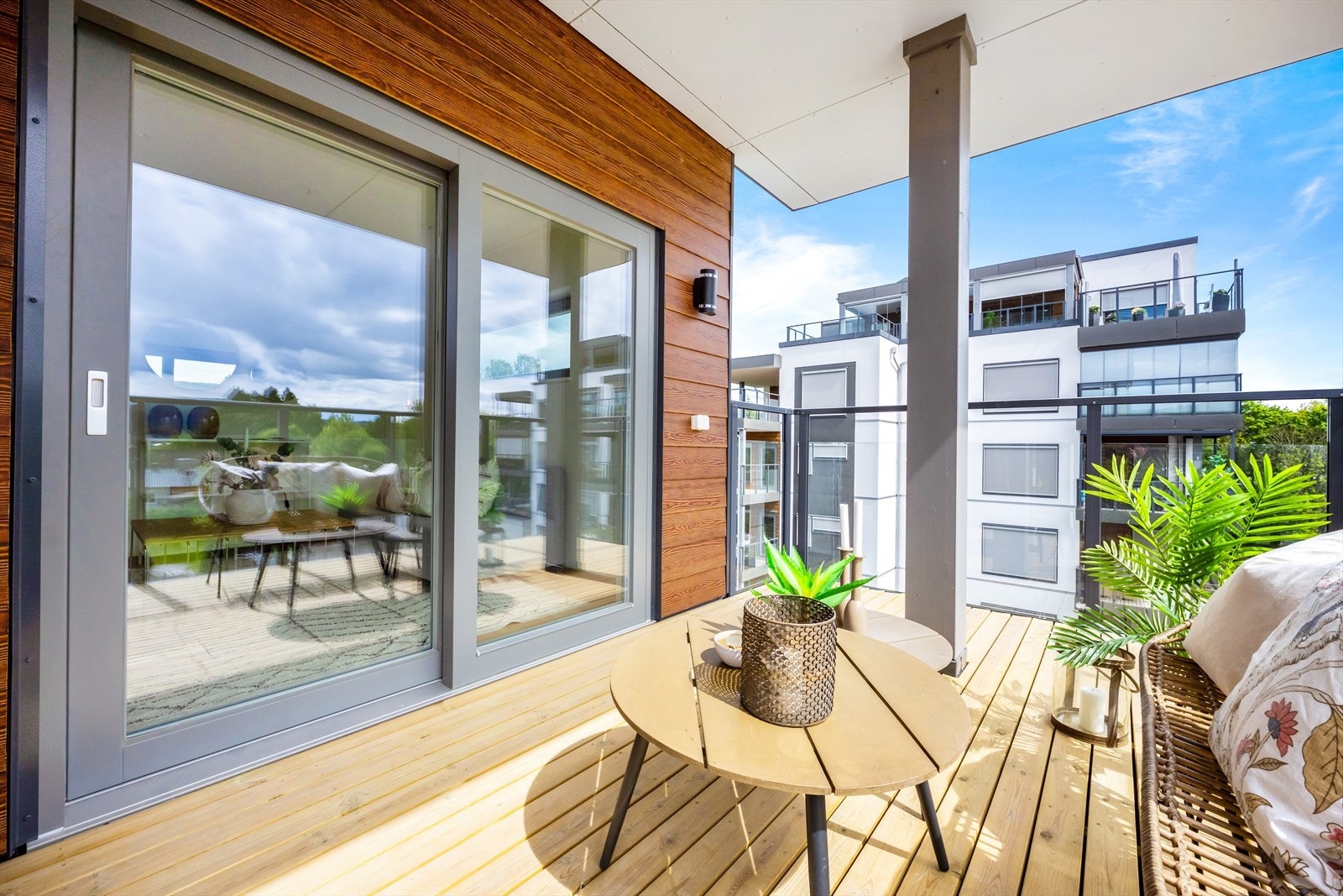 Boligen har en fin intern beliggenhet i byggets 3. etasje Galleribilde