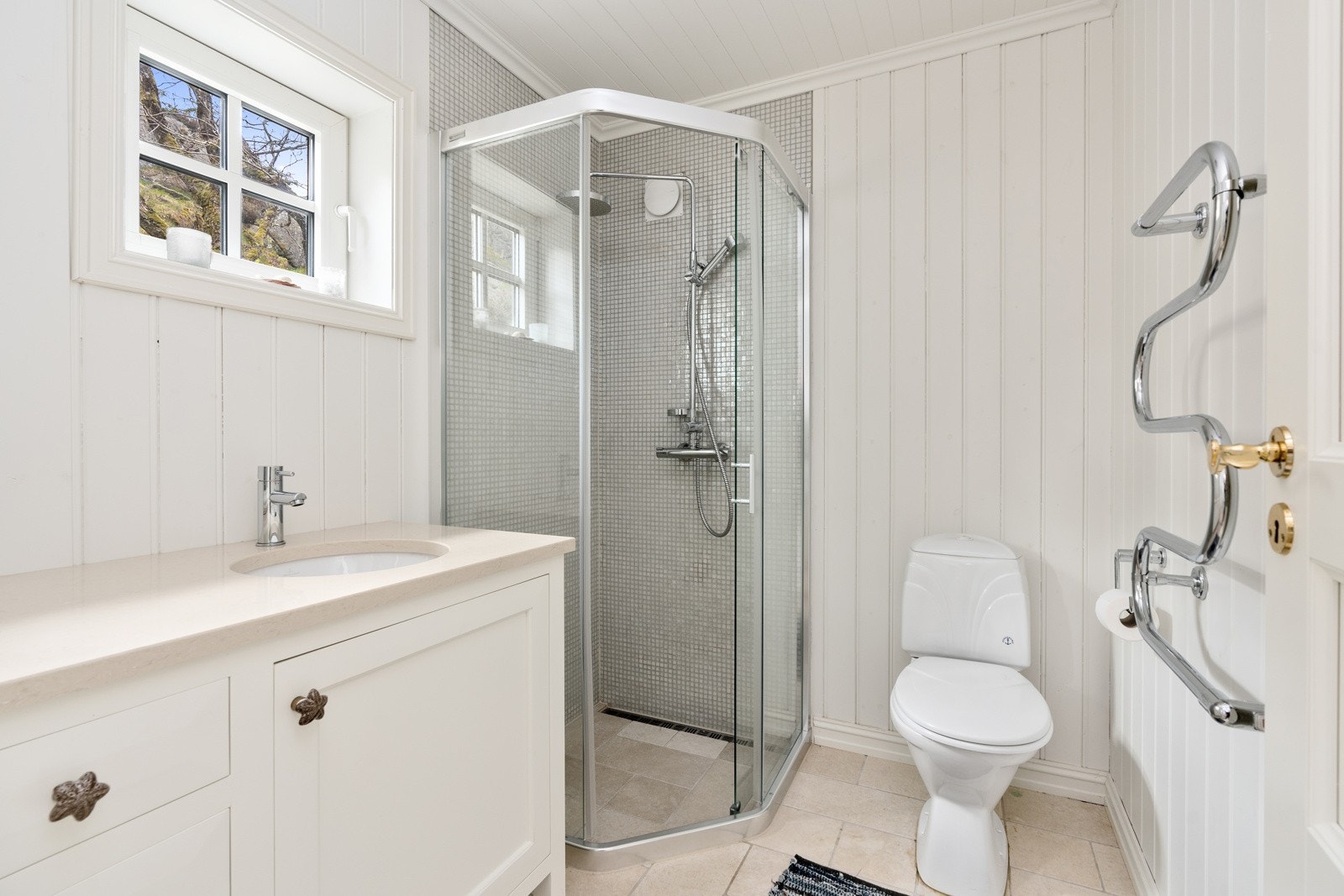 Bad 2.etg. Galleribilde