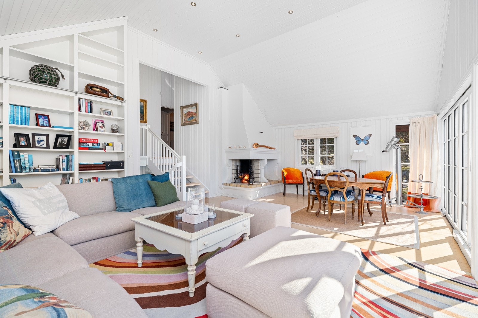 Fra peisestuen i mellometasjen i hgytten Galleribilde