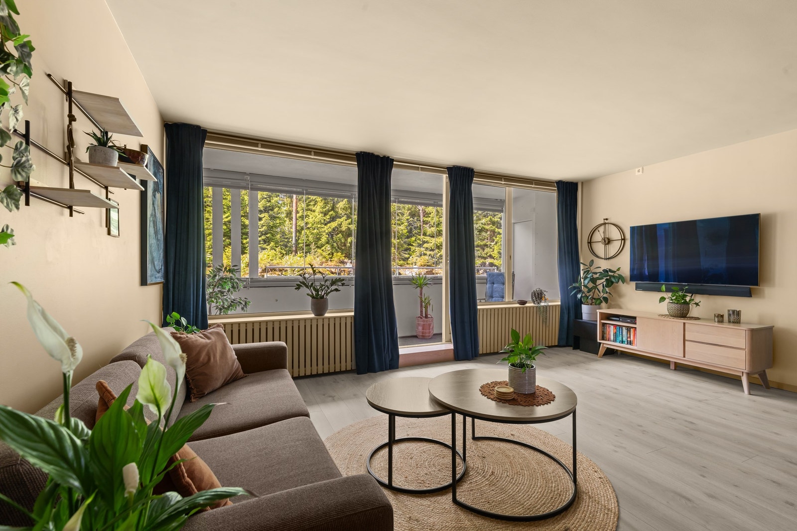 Eiendomsmegler Morten Frølich presenterer en lekker 3-roms leilighet i Ammerudveien 58. Galleribilde