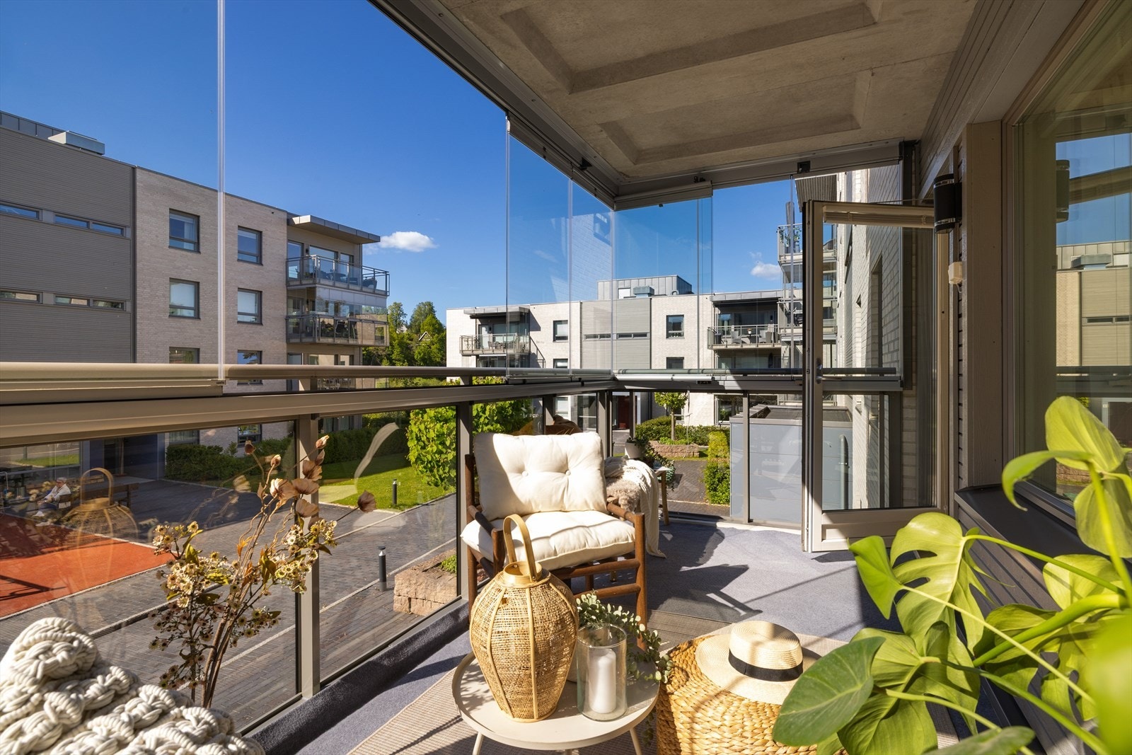 - Det er tillatt med både gass- og elektrisk grill - Galleribilde