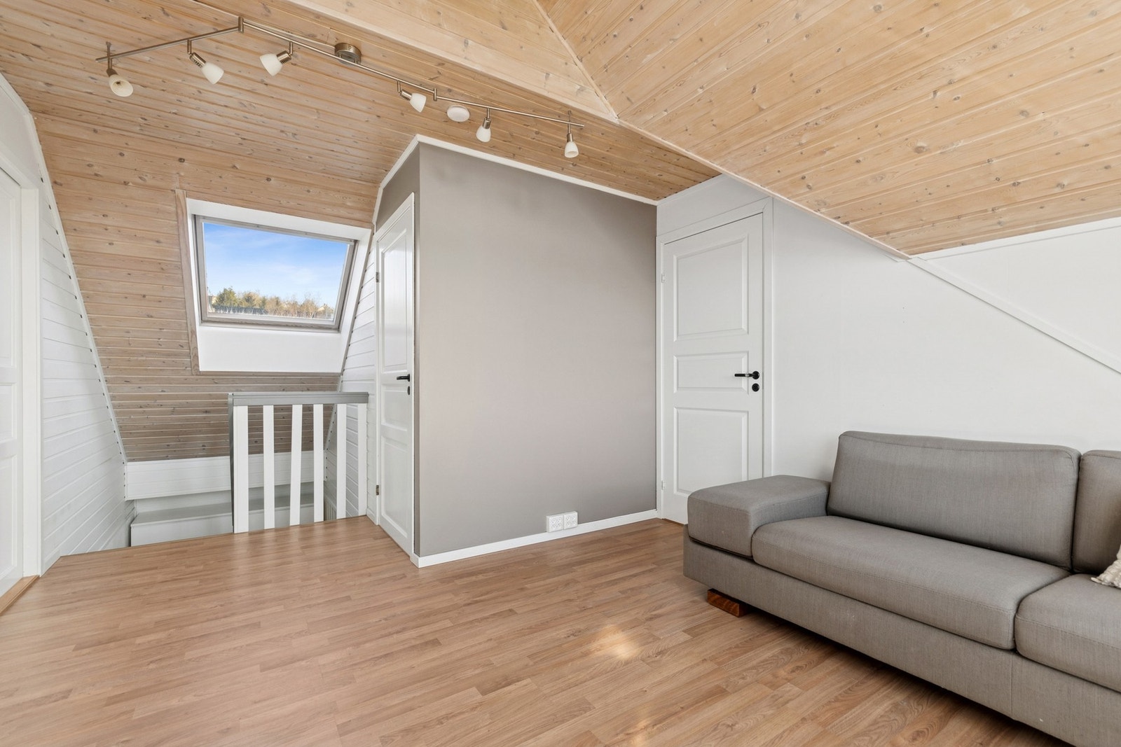 Loftstue Galleribilde