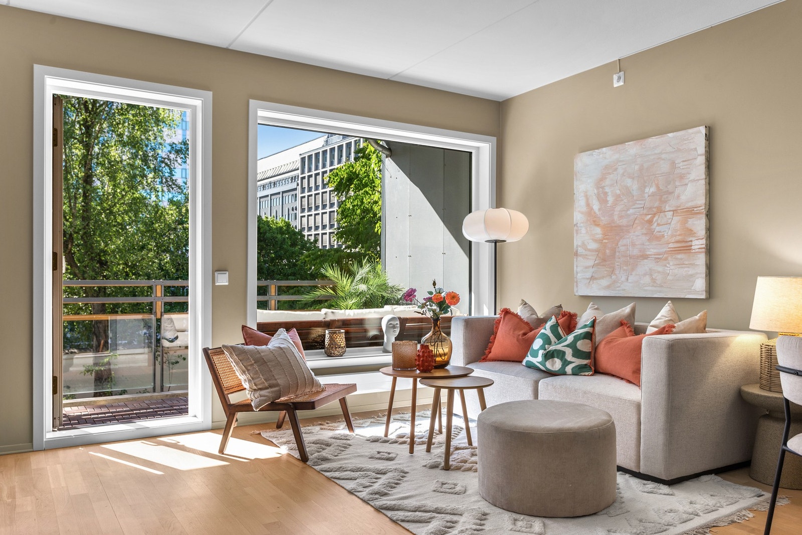 Gulvet ble slipt i 2022, og veggene er nymalte i år Galleribilde