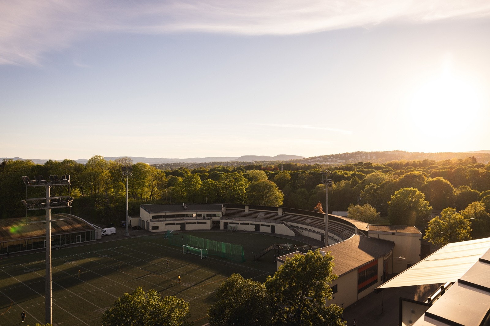 Utsikt mot Frogner stadion fra takterrassen. Galleribilde