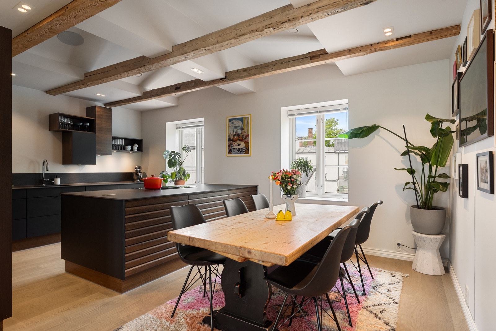 En meget tiltalende, smakfullt innredet og utrolig sjarmerende leilighet Galleribilde