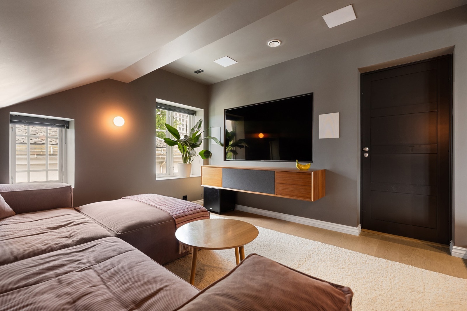 Adskilt tv-stue Galleribilde