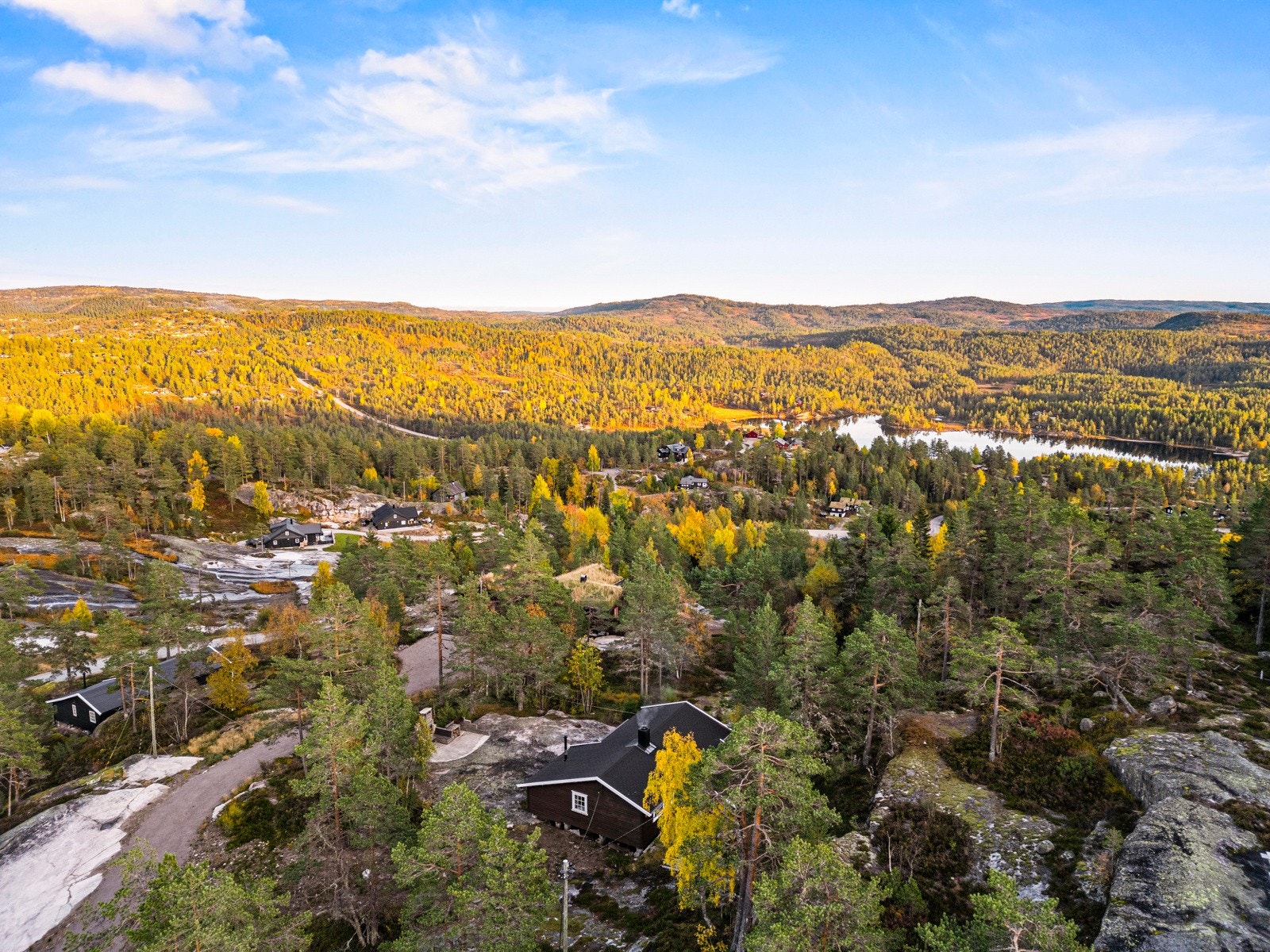Populært hyttefelt med flere flotte turområder like i nærheten. Galleribilde