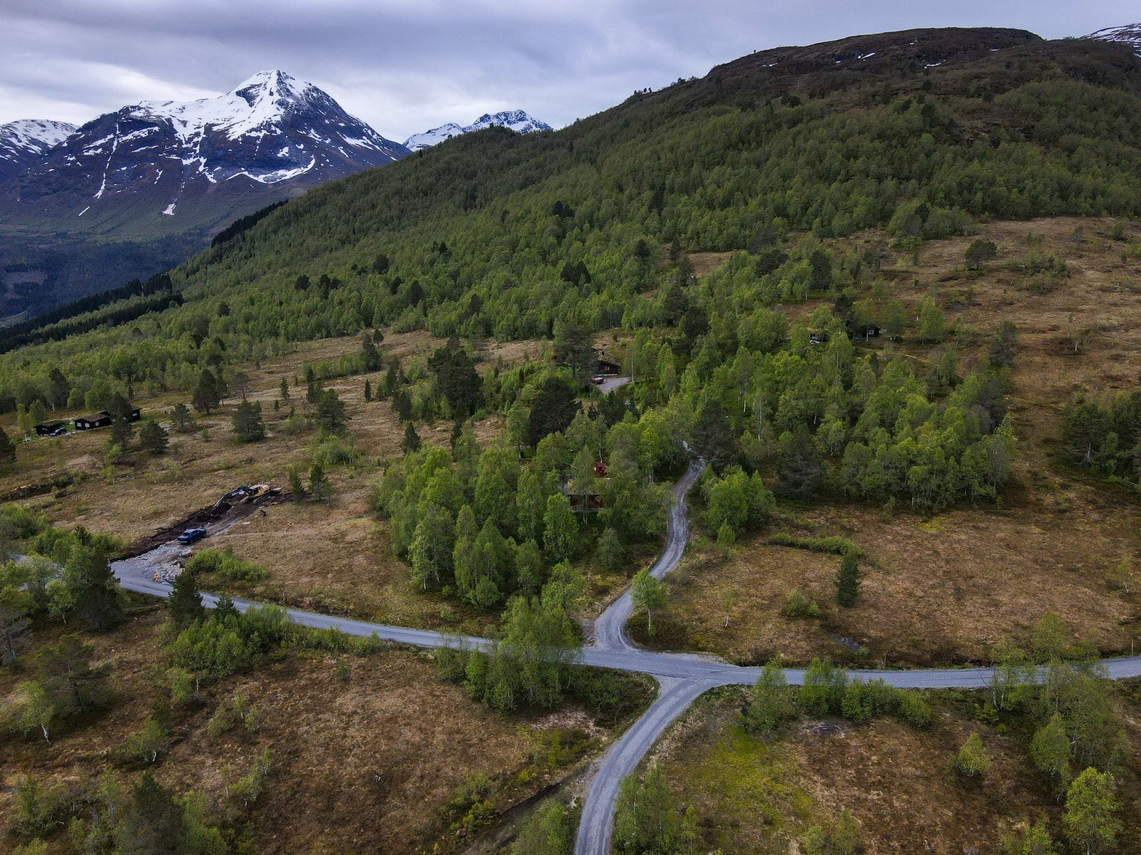 Dronefoto over tomteområdet. Galleribilde